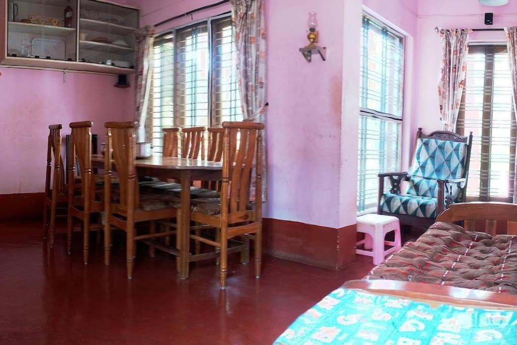 Runnin Airport - Homestay Gurpur Luaran gambar
