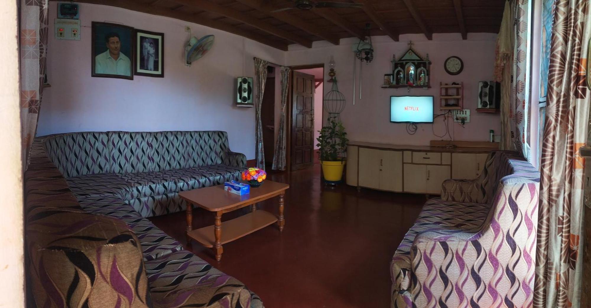 Runnin Airport - Homestay Gurpur Luaran gambar