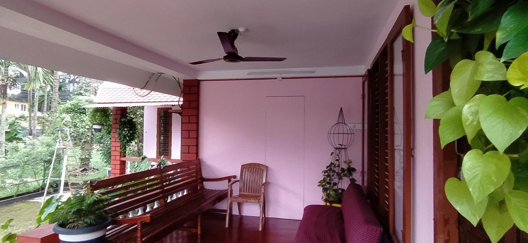 Runnin Airport - Homestay Gurpur Luaran gambar