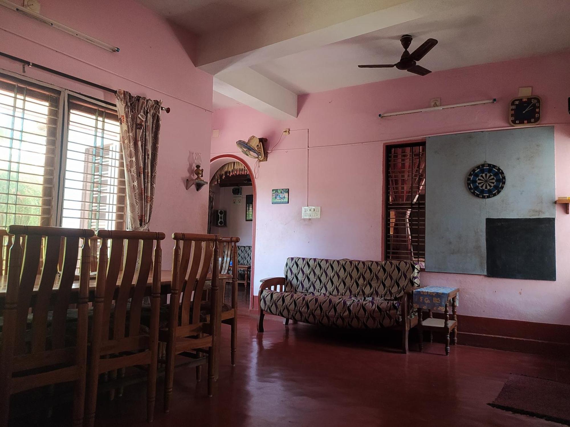 Runnin Airport - Homestay Gurpur Luaran gambar
